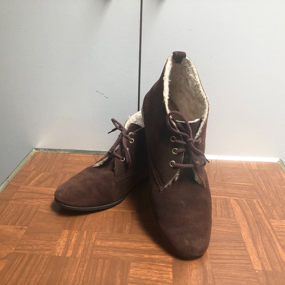 Women's Size 10 N Brown Leather Upper Outdorables Boots - Picture 1 of 9